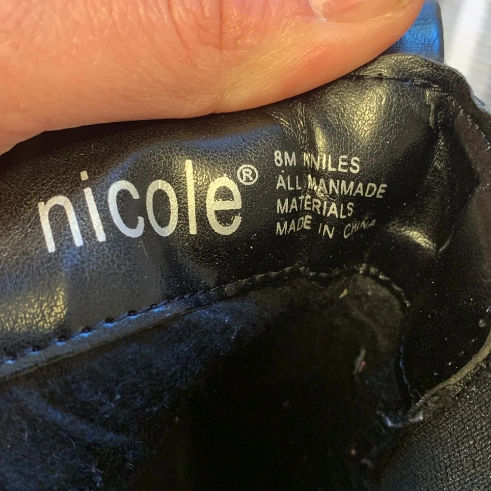 Boots - Picture 4 of 7